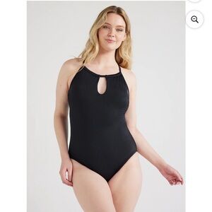 Time and Tru Women’s and Plus Keyhole One Piece Swimsuit, Size Small